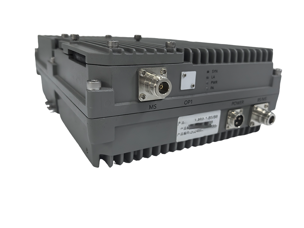  蒙山三频手机信号接收器2000㎡